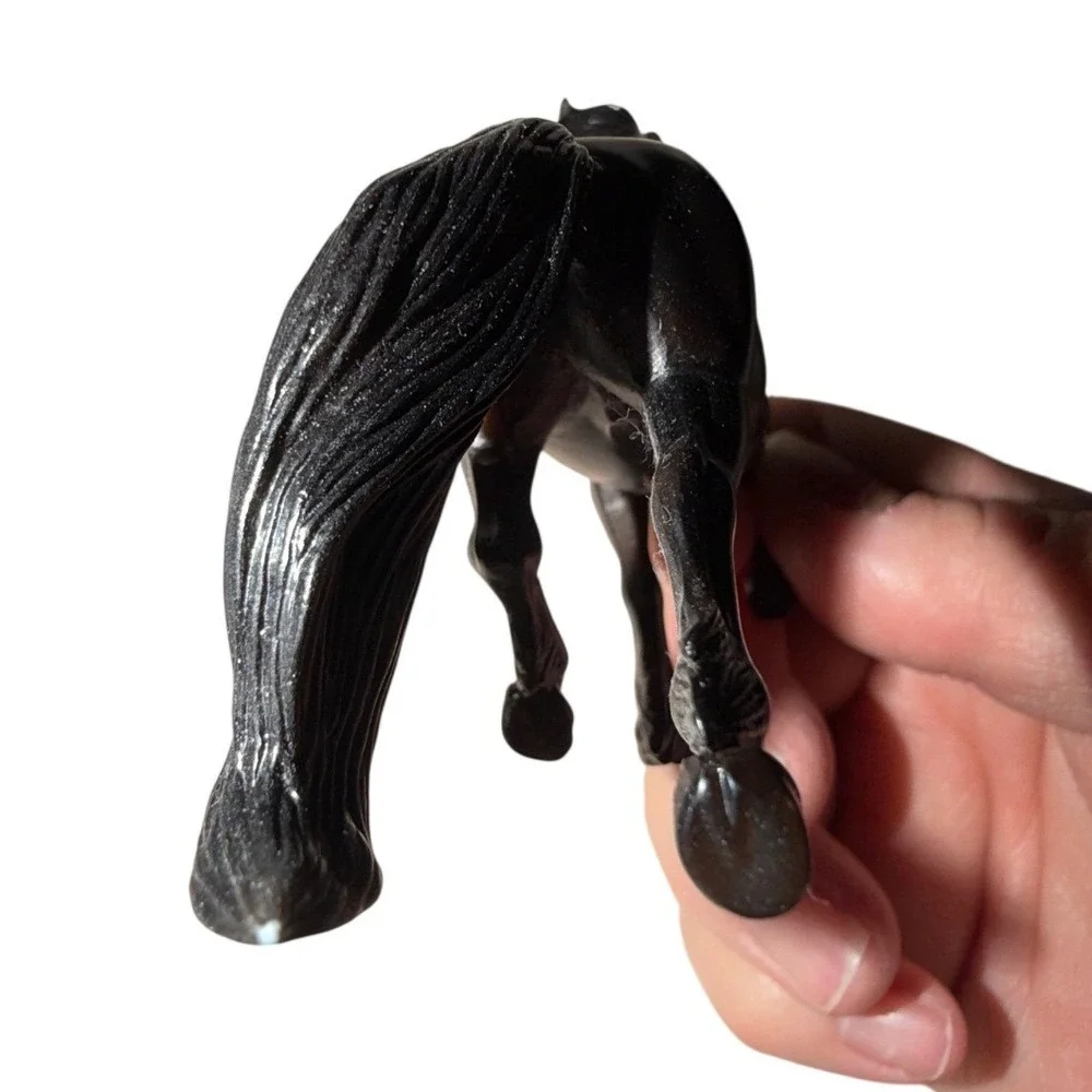 Breyer Stablemates Horse Dark Bay Fresian‎ Prancing Figurine